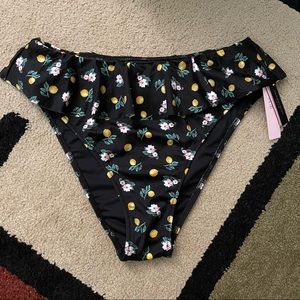 NWT VS Ruffle High Waist Cheeky Bikini Bottom, Black lemons, Medium